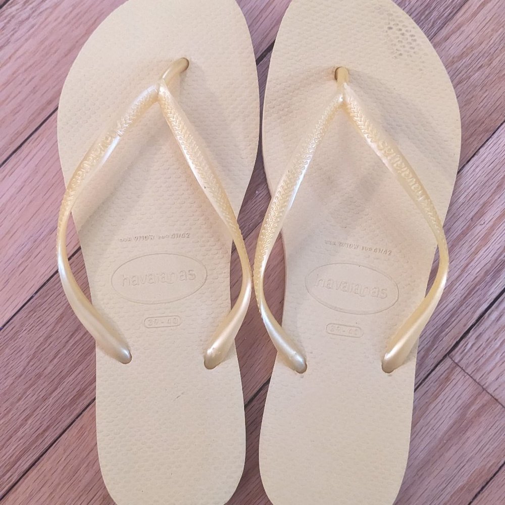 Havaianas Yellow Flip Flops 39-40 (Size 9-10 Womens)